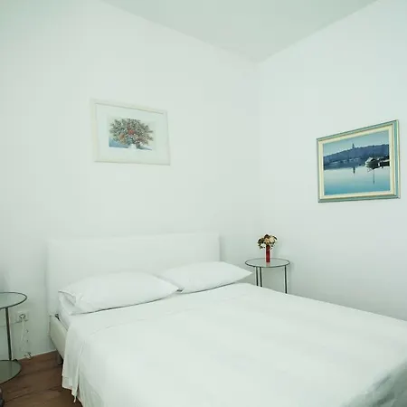 Apartment Riva *